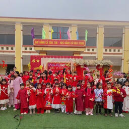 CHƯƠNG TRÌNH “XUÂN GẮN KẾT – TẾT YÊU THƯƠNG”, Xuân Ất Tỵ - 2025 Trường Tiểu học Thủ Sỹ