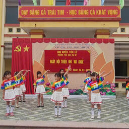 TRƯỜNG TIỂU HỌC THỦ SỸ TƯNG BỪNG TỔ CHỨC NGÀY HỘI "THIẾU NHI VUI KHỎE"