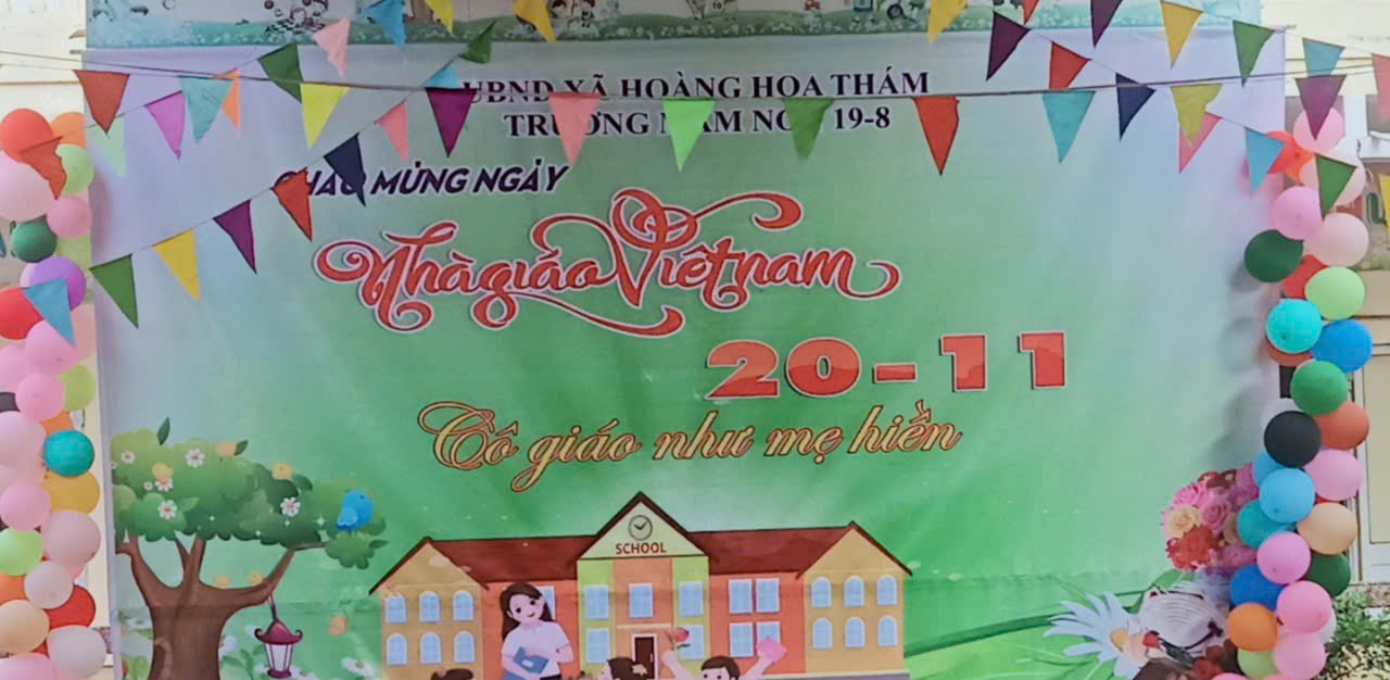TRƯỜNG MẦM NON 19-8 TƯNG BỪNG TỔ CHỨC KỶ NIỆM NGÀY NHÀ GIÁO VIỆT NAM 20/11/2025